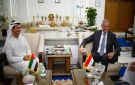 رئيس مصر للطيران يلتقي وفد رفيع المستوى من مجموعة طيران أبوظبي
