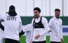 بالطقم الشتوي .. منتخب مصر يبدأ الاستعداد لمواجهة أنجولا بكأس الأمم الأفريقية شاهد