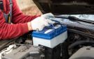 هل يجب فصل بطارية سيارتك قبل الذهاب في إجازة؟ تحذير هام