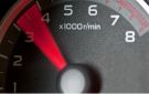عالم السيارات .. تعرف على أسباب تذبذب عداد الـ RPM وعدم استقرار المحرك