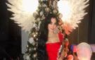 هيفاء وهبي تحتفل بالكريسماس بفستان قصير