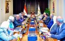 وزيرة التنمية المحلية تبحث أهم المخرجات الفنية للمشاركة المصرية بالمؤتمرات والاتفاقيات البيئية الأخيرة
