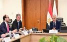 وزير الري يلتقى ممثلى بنك الاستثمار الأوروبي ويبحث التعاون فى مشروعات منظومة الرى 2.0