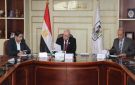 محافظ بني سويف يناقش تفعيل مزيد من الإجراءات لتسريع وتيرة العمل في ملف تقنين أراض أملاك الدولة