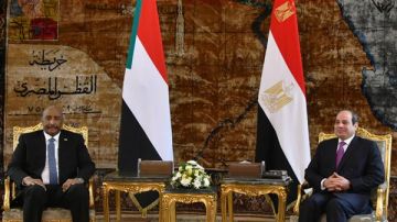 السيسي والبرهان يبحثان التطورات الميدانية الأخيرة في السودان السيسي والبرهان يبحثان التطورات الميدانية الأخيرة في السودان