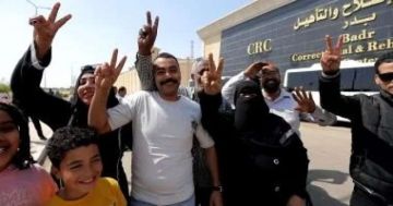 الإفراج عن 746 نزيلا من مراكز الإصلاح بمناسبة عيد تحرير سيناء الإفراج عن 746 نزيلا من مراكز الإصلاح بمناسبة عيد تحرير سيناء