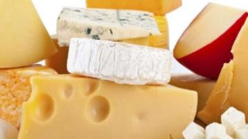 نوع شهير من الجبن يسبب أمراضا قاتلة.. ما هو؟