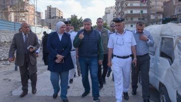 لتنفيذ المترو.. محافظ الإسكندرية يتابع أعمال إزالة المحال المخالفة