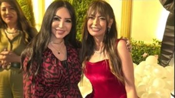 داليا مصطفى تحتفل بعيد ميلادها مع فريق مسلسل روج أسود .. صور داليا مصطفى تحتفل بعيد ميلادها مع فريق مسلسل روج أسود .. صور