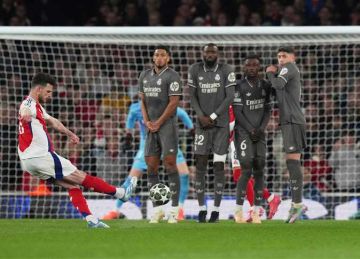 ريال مدريد يتلقى ضربة موجعة قبل مباراة أرسنال في دوري أبطال أوروبا ريال مدريد يتلقى ضربة موجعة قبل مباراة أرسنال في دوري أبطال أوروبا