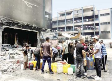 مطران القدس: غزة على شفا كارثة إنسانية ونرفض هدنة تمهد لحرب جديدة