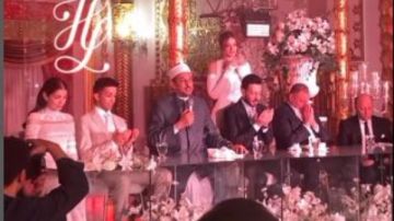 شاهد دموع أحمد زاهر خلال عقد قران ابنته ليلي زاهر وهشام جمال شاهد دموع أحمد زاهر خلال عقد قران ابنته ليلي زاهر وهشام جمال