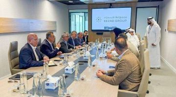 لتعزيز التعاون مع مجموعة موانئ أبو ظبي.. رئيس اقتصادية قناة السويس يزور ميناء خليفة