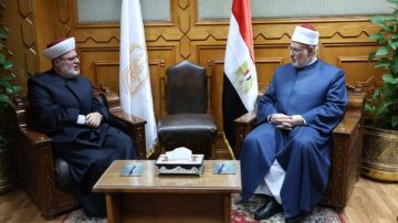 وكيل الأزهر يستقبل رئيس المجلس الفقهي الأسترالي لبحث سبل التعاون المشترك وكيل الأزهر يستقبل رئيس المجلس الفقهي الأسترالي لبحث سبل التعاون المشترك