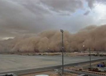 تؤثر على العين والجلد.. 7 نصائح لمرضى الحساسية حال الخروج في العاصفة الترابية