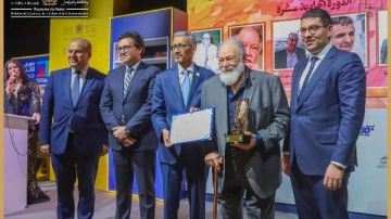 تفاصيل تتويج يحيى الفخراني من الألكسو بلقب شخصية العام الثقافية