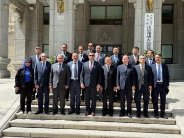 وزير الإسكان يلتقي نظيره الصيني في بكين لبحث سبل التعاون المستقبلي وزير الإسكان يلتقي نظيره الصيني في بكين لبحث سبل التعاون المستقبلي