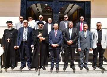 رئيس جامعة الوادي الجديد يهنئ أسقف الوادي الجديد والواحات بعيد القيامة المجيد رئيس جامعة الوادي الجديد يهنئ أسقف الوادي الجديد والواحات بعيد القيامة المجيد