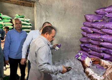 ضبط 16 طن سكر وأرز مجهولة المصدر داخل مخزن مواد غذائية بالشرقية