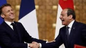 من خان الخليلي إلى رفح.. ماكرون يسجل حضورا سياسيا وإنسانيا لافتا