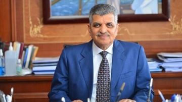 الفريق أسامة ربيع: توفير فرص عمل للشباب فى مشاريع هيئة قناة السويس