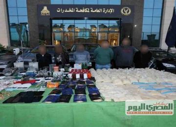 بطاقة ذهبية.. وشحنات بودرة من الصين للإمارات إلى القاهرة .. كيف تحركت شبكة سارة خليفة؟ بطاقة ذهبية.. وشحنات بودرة من الصين للإمارات إلى القاهرة .. كيف تحركت شبكة سارة خليفة؟