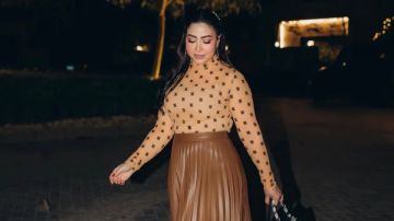 بوسي تتألق بإطلالة شتوية أنيقة في أحدث ظهور لها على إنستجرام