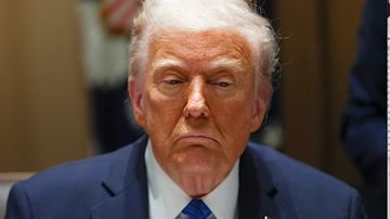 توالي ردود الفعل الدولية الغاضبة حيال التعريفات الجمركية الأمريكية