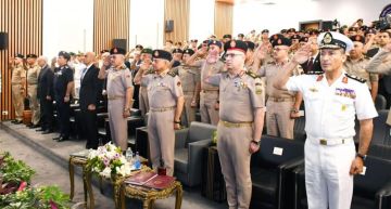 وزير الدفاع يشهد بحثا إستراتيجيا حول تأثير سياسات الدول الكبرى على الأمن القومي المصري