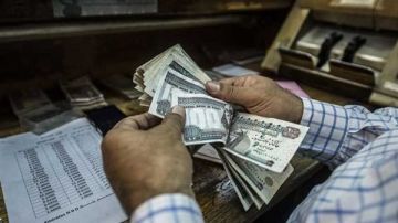 جدول مواعيد صرف المرتبات لشهري أبريل ومايو 2025 جدول مواعيد صرف المرتبات لشهري أبريل ومايو 2025