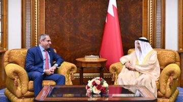 رئيس العاصمة الإدارية للتنمية يستقبل نائب رئيس الوزراء البحريني لتعزيز أواصر التعاون العربي