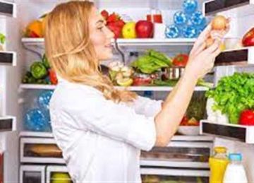 احذر من التلوث والبكتيريا.. 5 أطعمة ممنوع تخزينها في باب الثلاجة احذر من التلوث والبكتيريا.. 5 أطعمة ممنوع تخزينها في باب الثلاجة