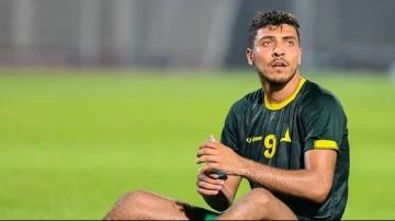 محمد شريف في اختبار صعب مع الخليج ضد الهلال بالدوري السعودي محمد شريف في اختبار صعب مع الخليج ضد الهلال بالدوري السعودي