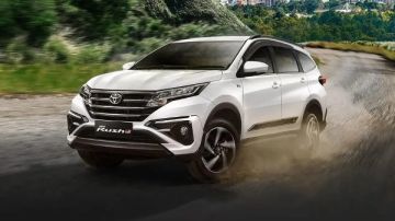 مساحة عائلية .. أسعار ومواصفات تويوتا راش 2025 في السعودية صور