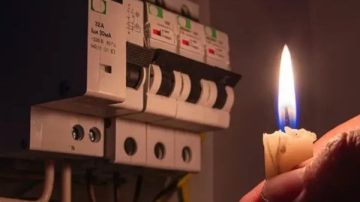 مع دخول الصيف .. احمي أجهزتك الكهربائية من انقطاع التيار 3 خطوات