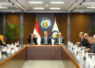 3 وزراء يبحثون التعاون في مشروع إنتاج وقود الطائرات المستدام (تفاصيل)