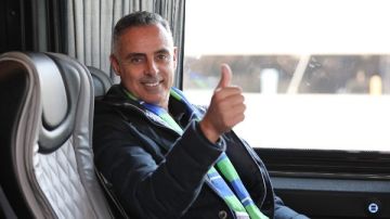 الفتح السعودي يوضح حقيقة رحيل جوميز وسط أنباء اقترابه من الأهلي خاص