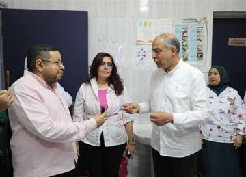 محافظ المنيا يطلق حملة للتبرع بالدم لصالح مستشفيات الصحة وبنك الدم محافظ المنيا يطلق حملة للتبرع بالدم لصالح مستشفيات الصحة وبنك الدم