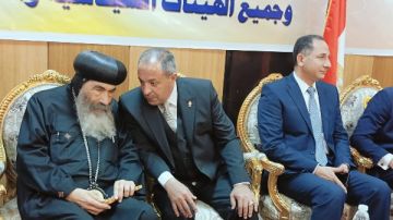 اتحادنا سر قوتنا.. محافظ بورسعيد يشيد بوحدة المصريين في عيد القيامة اتحادنا سر قوتنا.. محافظ بورسعيد يشيد بوحدة المصريين في عيد القيامة