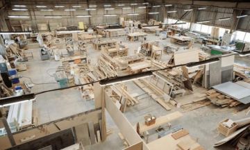 غرفة الأخشاب: توجيهات الرئيس بتطبيق ضريبة موحدة من صافي الربح تدعم الصناعة الوطنية