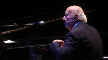 الموسيقار عمر خيرت يشارك جمهور الأوبرا الاحتفالات بأعياد الربيع على المسرح الكبير