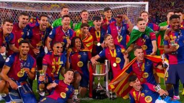 فليك يعلق على فوز برشلونة أمام الريال ويكشف كواليس حديثه مع أنشيلوتي فليك يعلق على فوز برشلونة أمام الريال ويكشف كواليس حديثه مع أنشيلوتي