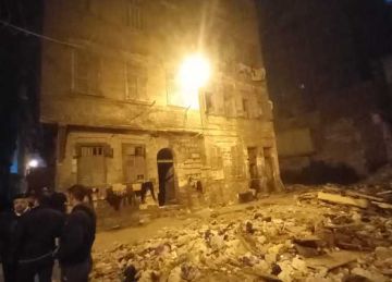 مفاجأة بالتحقيقات.. عقار حارة النخلة المنهار بالإسكندرية صادر له قرار إزالة لم ينفذ