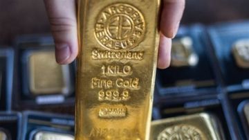 جولدمان ساكس يرفع توقعاته لسعر الذهب إلى 3700 دولار للأوقية جولدمان ساكس يرفع توقعاته لسعر الذهب إلى 3700 دولار للأوقية