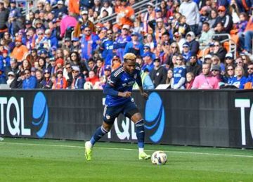 مدرب بوبيندزا يروى نادما تفاصيل منع الجابوني من الانضمام للزمالك.. ويؤكد: أشعر بالذنب