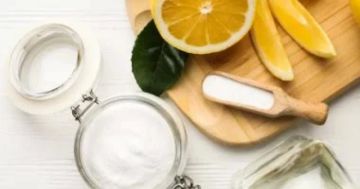 4 حلول منزلية لإزالة طلاء الأظافر بدون أسيتون.. خطواته سهلة وبسيطة 4 حلول منزلية لإزالة طلاء الأظافر بدون أسيتون.. خطواته سهلة وبسيطة