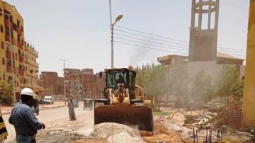 إزالة التعديات ورفع الإشغالات والنظافة بمدن كوم أمبو وإدفو وأسوان