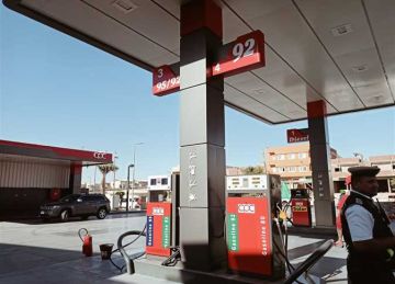 تقترب من 1000 جنيه.. طريقة حساب تفويلة سيارتك بـ بنزين 92 بعد الزيادة الجديدة
