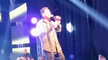 مصطفى قمر يتألق في حفل كامل العدد على مسرح محمد عبدالوهاب بالإسكندرية