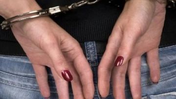 15 مايو.. الحكم على بلوجر شهيرة بتهمة ارتكاب جريمة مخلة 15 مايو.. الحكم على بلوجر شهيرة بتهمة ارتكاب جريمة مخلة